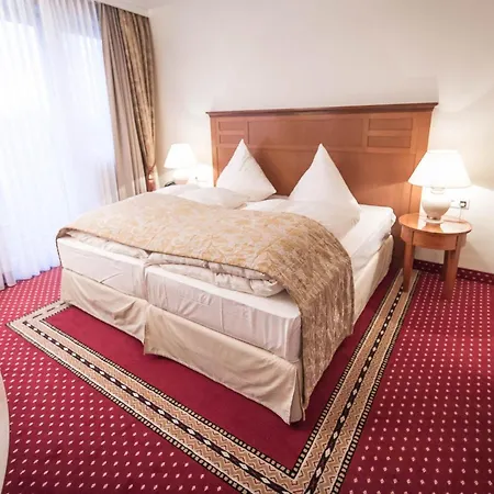 库茨酒店-餐厅 酒店 4*