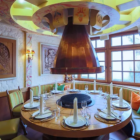 库茨酒店-餐厅 皮尔马森斯