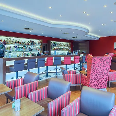 库茨酒店-餐厅 酒店 4*